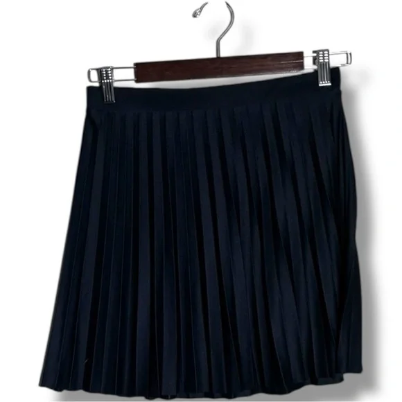 H&M Dark Navy Blue Pleated Fit and Flare High Waist Preppy Mini Skater Skirt - Picture 7 of 15